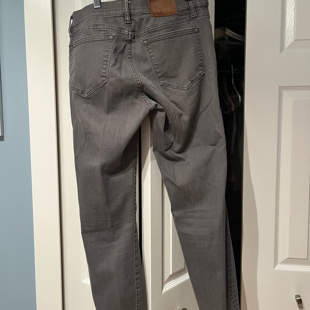 Women’s charcoal Grey Jeans